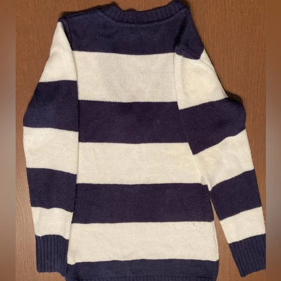 Striped sweater - Picture 7 of 7